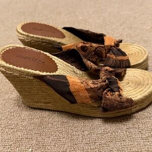 Size 8 - Matisse Wedge Sandals